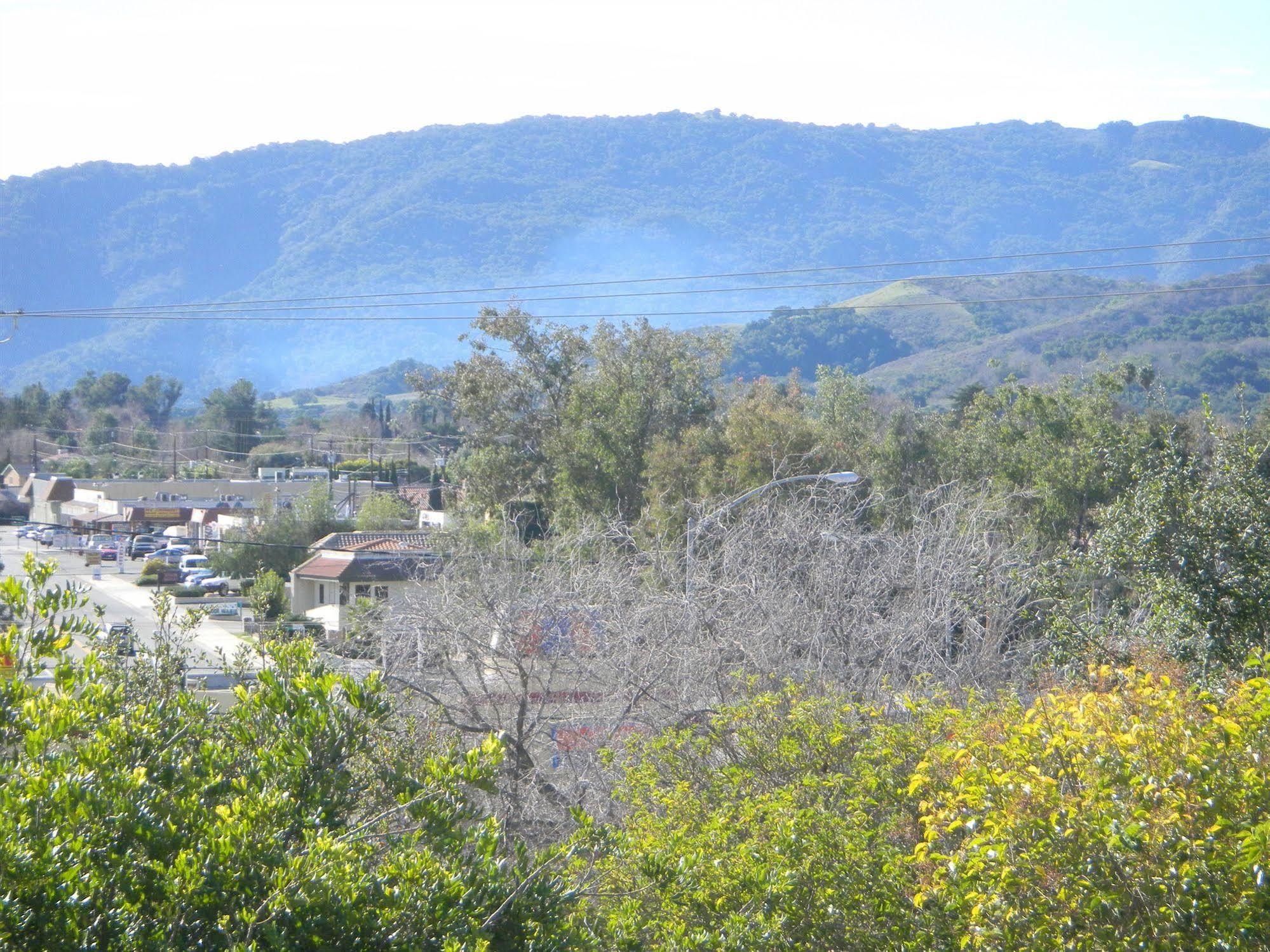 Hotel Oakridge Oak View